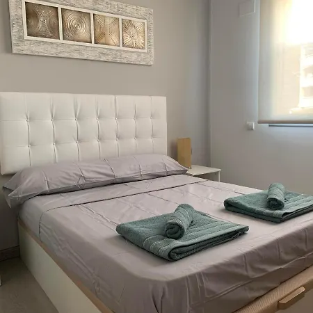 Bonito Piso En Primera Linea De Mar En アパート *